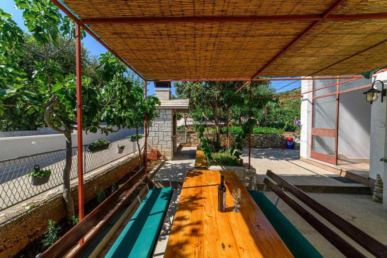 Apartman Maslina ชิเบนิก ภายนอก รูปภาพ